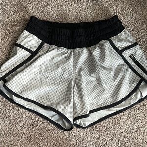Lululemon Women's Black and Gray Shorts with built in